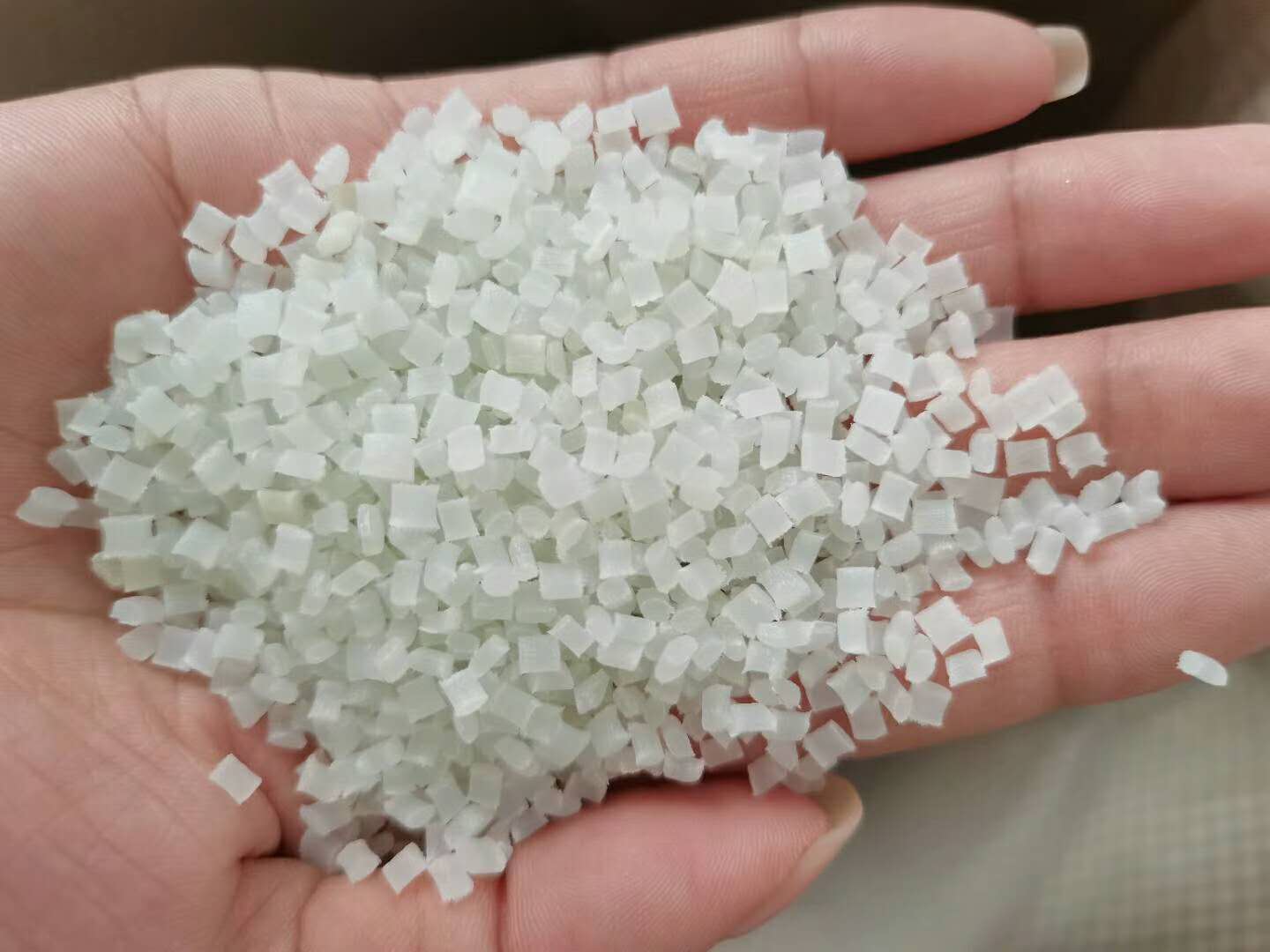 分享小妙招:怎樣防止塑料在生產中所帶來的靜電